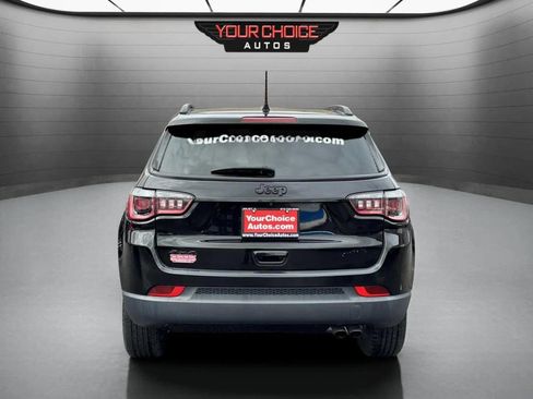 Used 2018 Jeep Compass Latitude w/ Popular Equipment Group image 3