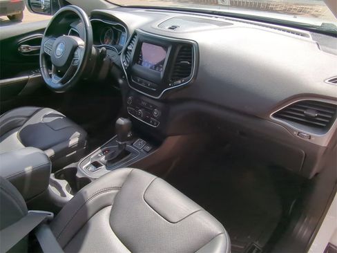 Certified 2021 Jeep Cherokee Latitude Lux image 27