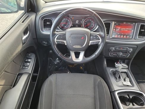 Used 2016 Dodge Charger SXT image 11