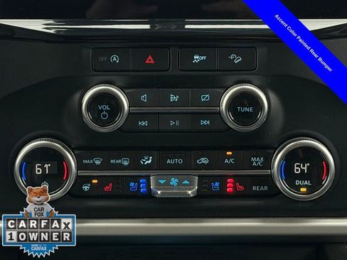 Used 2024 Ford Expedition XLT image 17