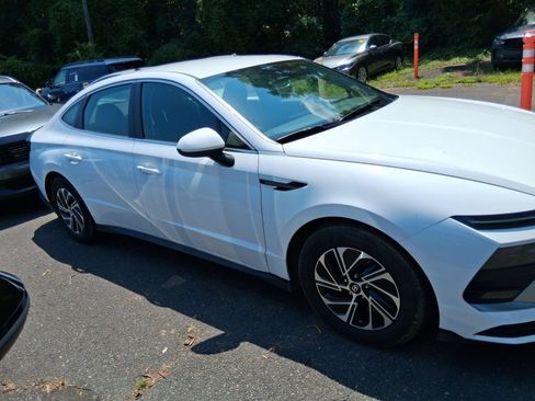 Used 2026 Hyundai Sonata Blue FWD image 2