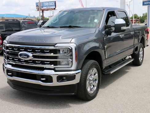Used 2024 Ford F250 Lariat w/ Chrome Package AWD/4WD image 2