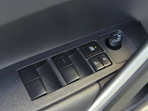 Certified 2025 Toyota Corolla Cross AWD Hybrid w/ Convenience Package image 14