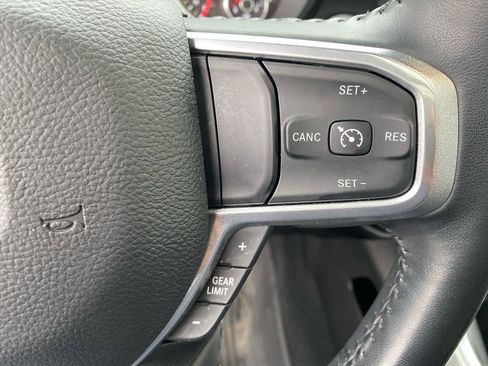Used 2023 RAM 1500 Laramie AWD/4WD image 18