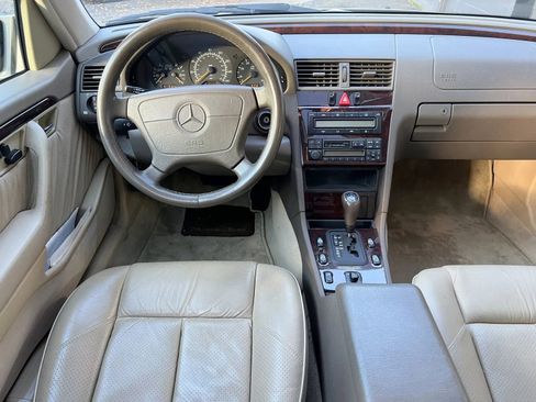 Used 1997 Mercedes-Benz C 280 Sedan image 16
