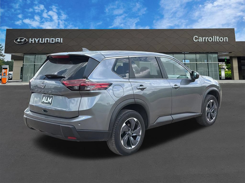 Used 2025 Nissan Rogue SV FWD image 5