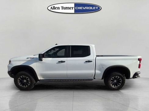Used 2024 Chevrolet Silverado 1500 ZR2 image 6