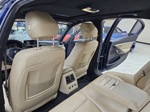 Used 2017 BMW 330i xDrive Sedan image 25