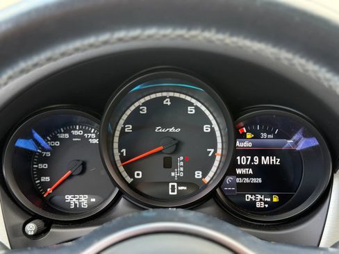 Used 2015 Porsche Macan Turbo AWD/4WD image 17
