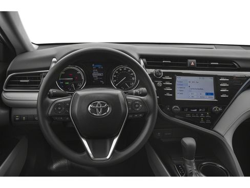 Used 2018 Toyota Camry LE FWD image 4