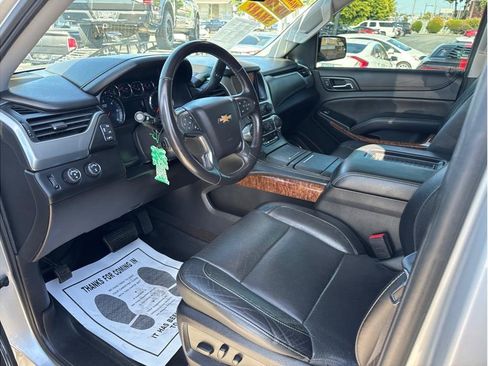 Used 2018 Chevrolet Tahoe Premier AWD/4WD image 16