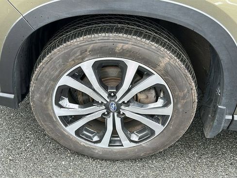 Certified 2022 Subaru Forester Limited image 8