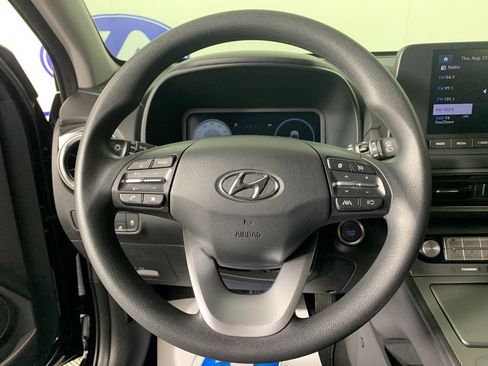 Used 2023 Hyundai Kona SE FWD image 21