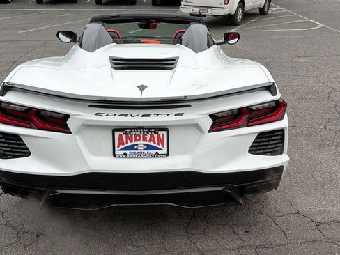 Used 2025 Chevrolet Corvette Stingray Convertible RWD image 6