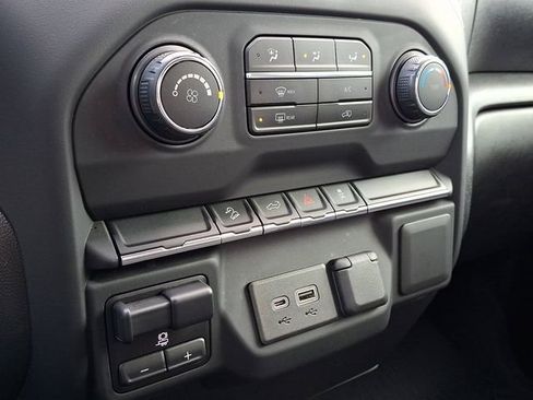 Used 2021 Chevrolet Silverado 1500 Custom Trail Boss w/ LPO, Dark Essentials Package image 15