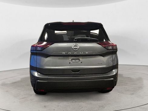 Used 2026 Nissan Rogue SV image 5