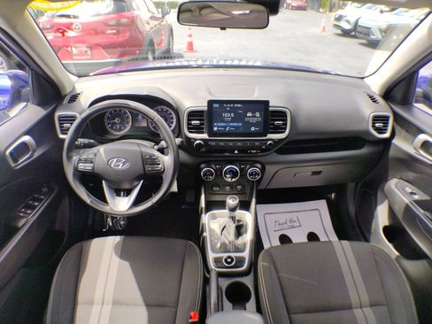 Used 2021 Hyundai Venue SEL FWD image 38