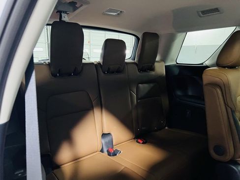 New 2025 Nissan Pathfinder Platinum image 36