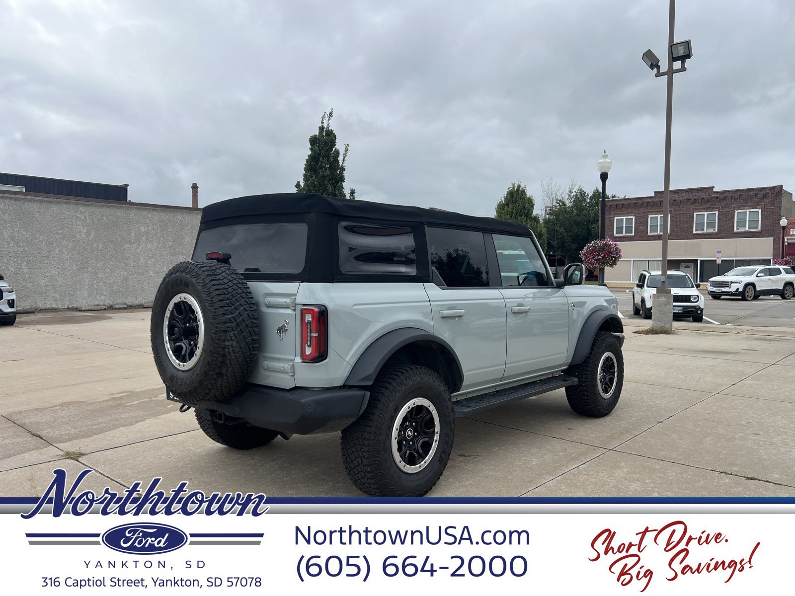 Used 2021 Ford Bronco Outer Banks w/ Sasquatch Package AWD/4WD image 5