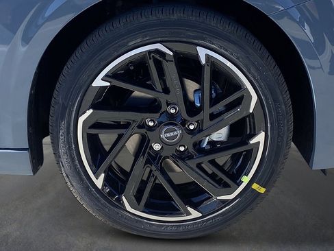 New 2026 Nissan Sentra SR image 5