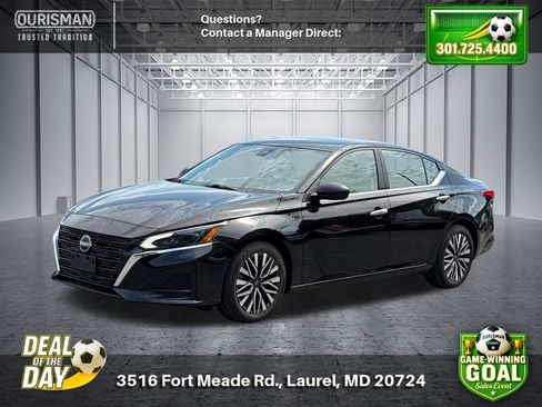 Used 2025 Nissan Altima 2.5 SV FWD image 2