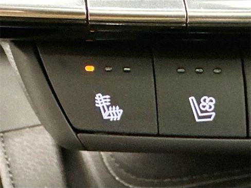 Used 2024 Cadillac XT4 Sport image 19