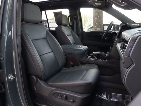 Used 2026 GMC Yukon AT4 AWD/4WD image 29