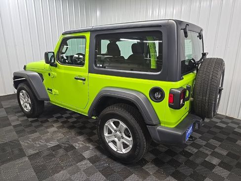 Used 2021 Jeep Wrangler Sport AWD/4WD image 9