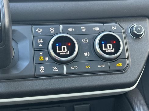 Used 2022 Land Rover Defender 110 Trophy Edition image 25