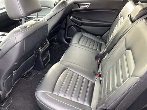 Used 2024 Ford Edge SEL image 17