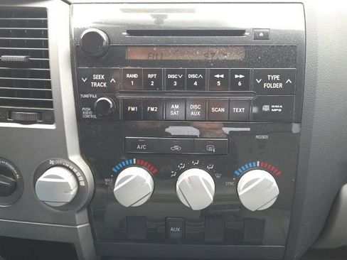 Used 2011 Toyota Tundra 4x4 Double Cab w/ Tow Pkg image 23