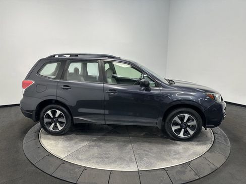 Used 2017 Subaru Forester 2.5i w/ Alloy Wheel Package image 7