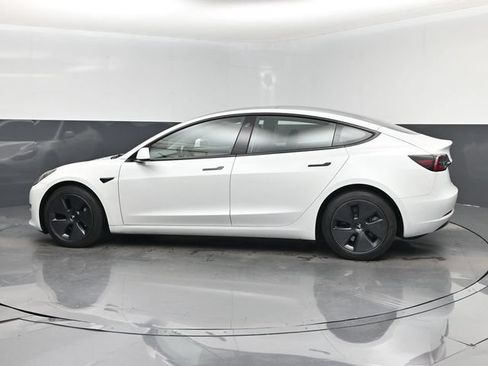 Used 2023 Tesla Model 3 Standard Range RWD image 10