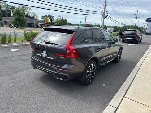 Used 2025 Volvo XC60 B5 Plus AWD/4WD image 5