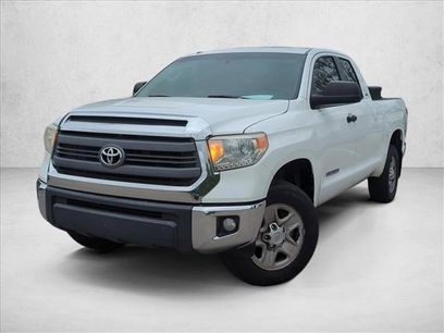 Used 2015 Toyota Tundra SR5 w/ SR5 Upgrade Package