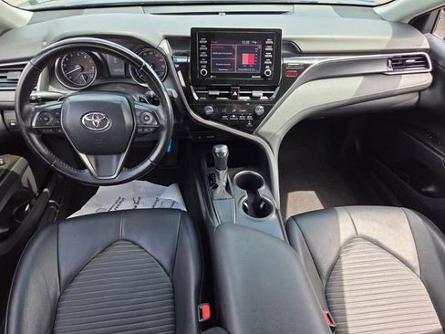 Used 2021 Toyota Camry SE FWD image 9
