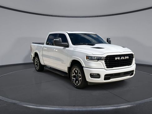 Used 2025 RAM 1500 Laramie w/ Sport Appearance Package AWD/4WD image 12