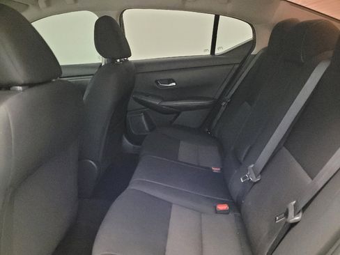 Used 2022 Nissan Sentra SV w/ Lighting Package image 18