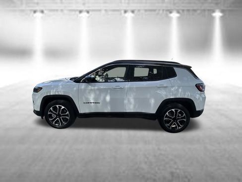 Used 2024 Jeep Compass Limited AWD/4WD image 4