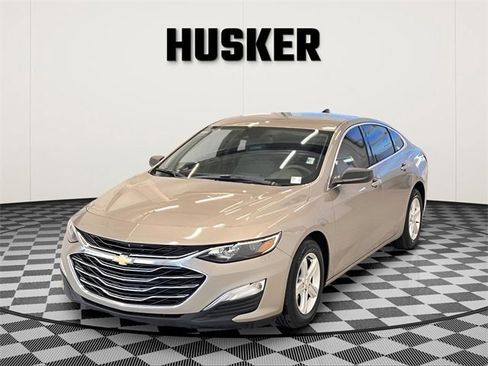 Used 2023 Chevrolet Malibu LS image 4