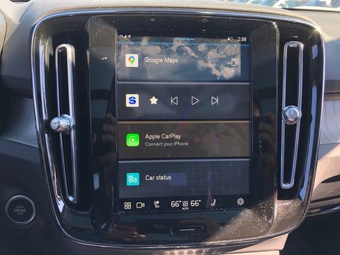 Used 2023 Volvo XC40 B5 Plus w/ Driver Assist Package image 25