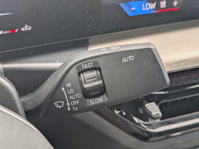 Used 2025 BMW 330i Sedan RWD image 25