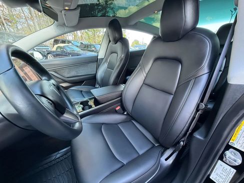 Used 2018 Tesla Model 3 Long Range image 12