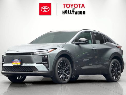 New 2026 Toyota C-HR AWD/4WD image 7