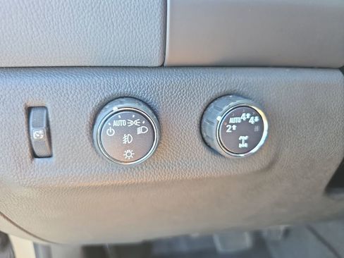 Used 2021 Chevrolet Colorado Z71 AWD/4WD image 27