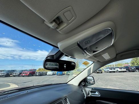 Used 2019 Dodge Durango SXT w/ 3rd Row Seating Group AWD/4WD image 26