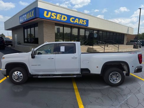 Used 2024 Chevrolet Silverado 3500 LTZ w/ LTZ Plus Package AWD/4WD image 7