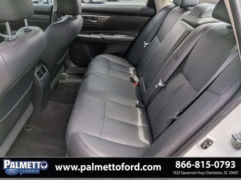 Used 2014 Nissan Altima 2.5 SL w/ Moonroof Package FWD image 12