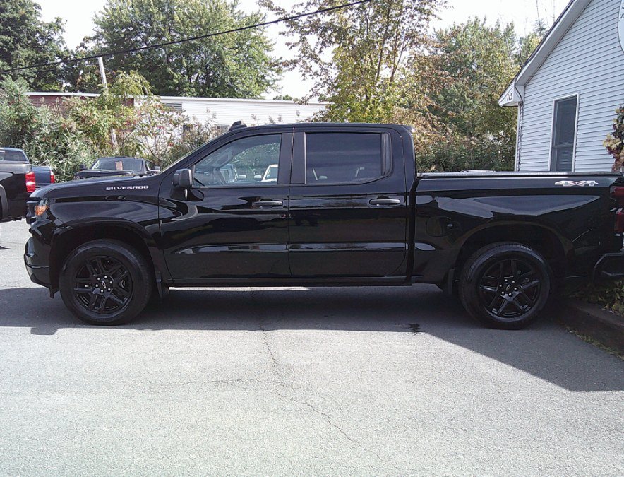 Used 2022 Chevrolet Silverado 1500 Custom AWD/4WD image 2