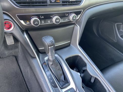 Used 2019 Honda Accord LX image 37